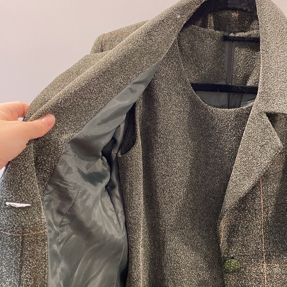 VINTAGE Olive Green and Beige Sleeveless Dress and Blazer Set | Modern US Size S - Picture 5 of 13